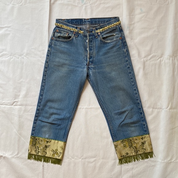 Levi's Denim - Vintage Levi's Buzz 18 Embellished Ankle Jean, Size 4